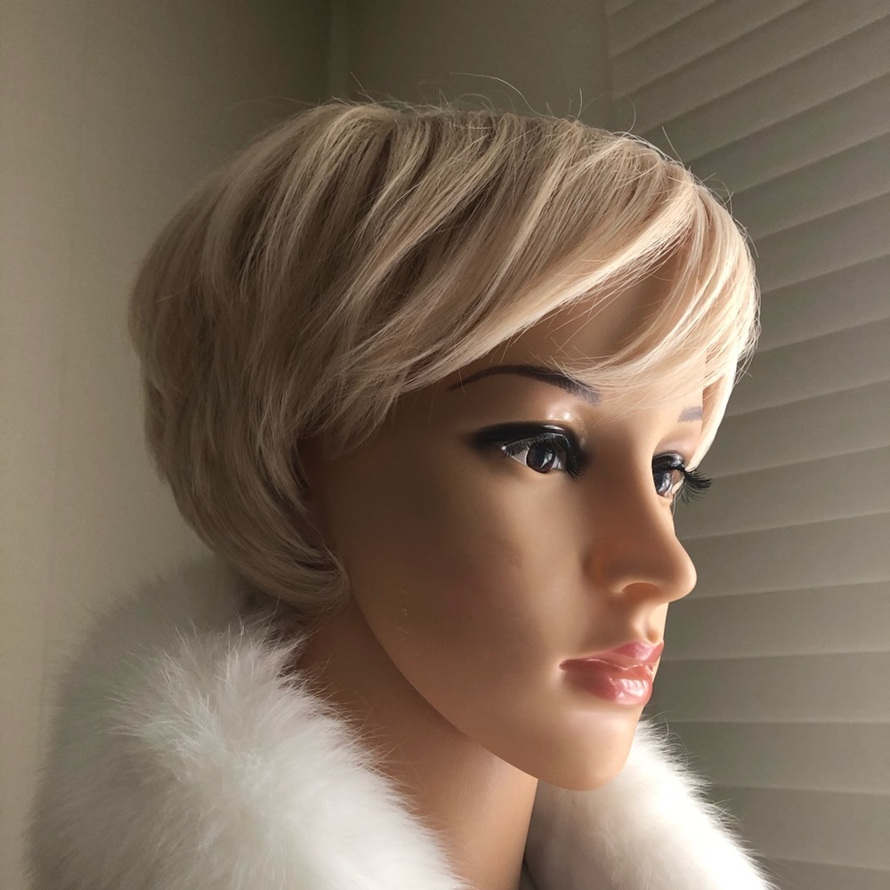 NWT 6-8” light blonde pixie ash with warm mix dimension wig mens womens bangs